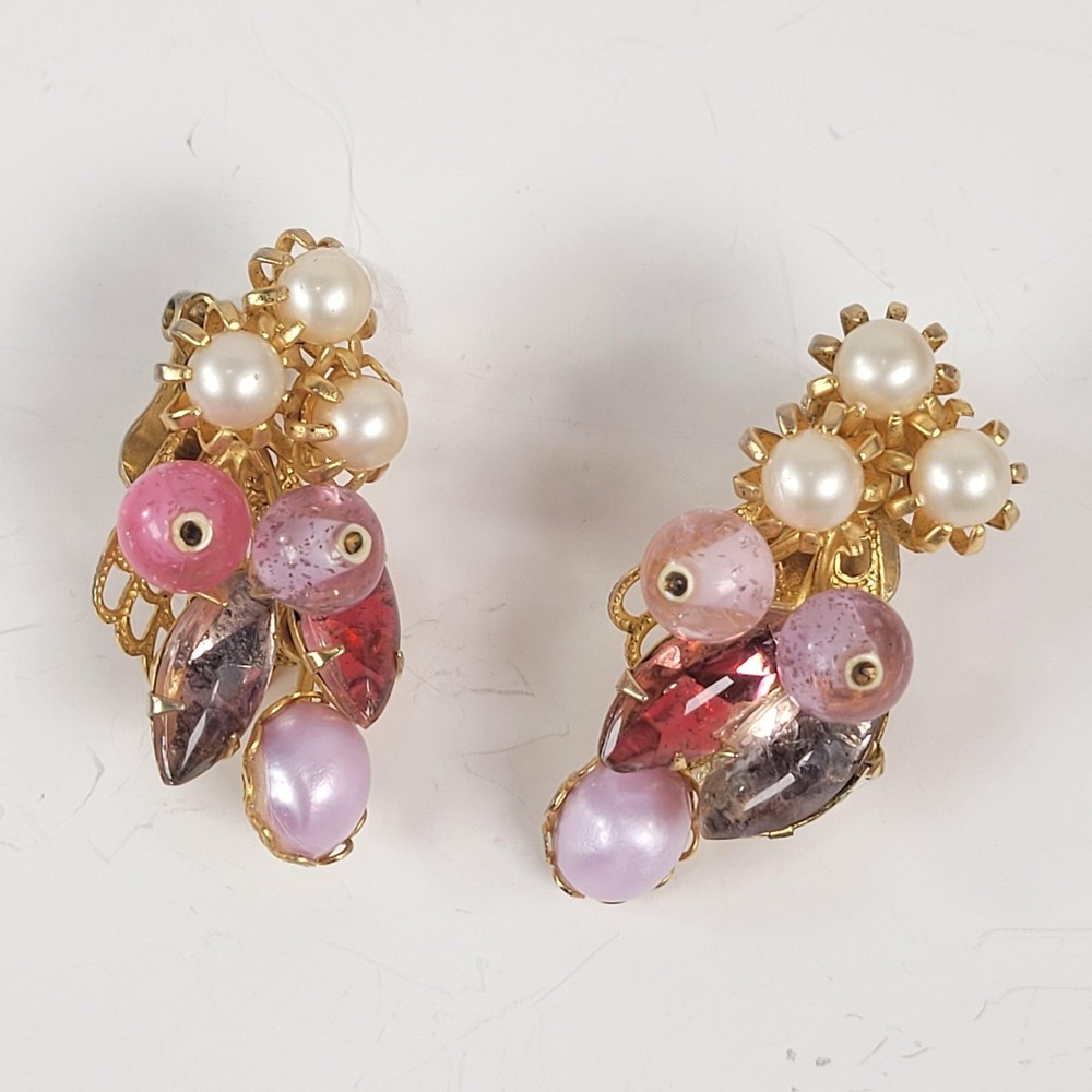 Pink Beaded Clip-On Earrings Glass Rhinestone Flower Dangle Gold Tone‎ Jewelry